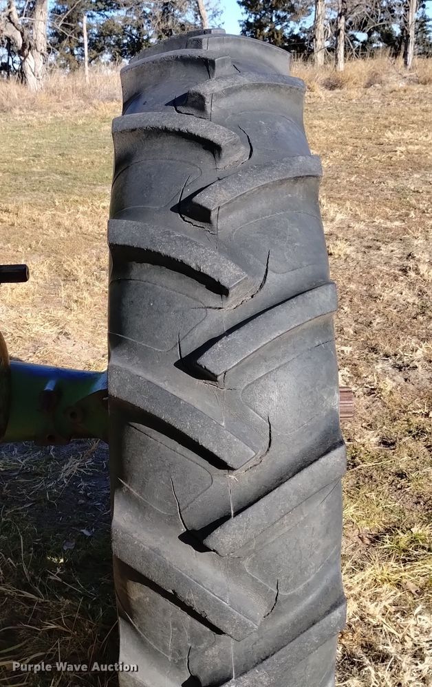 image for item LN9877 1949 John Deere A  tractor