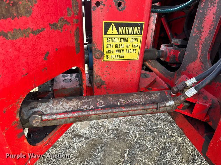 image for item LO9325 1978 Versitile 875  4WD tractor