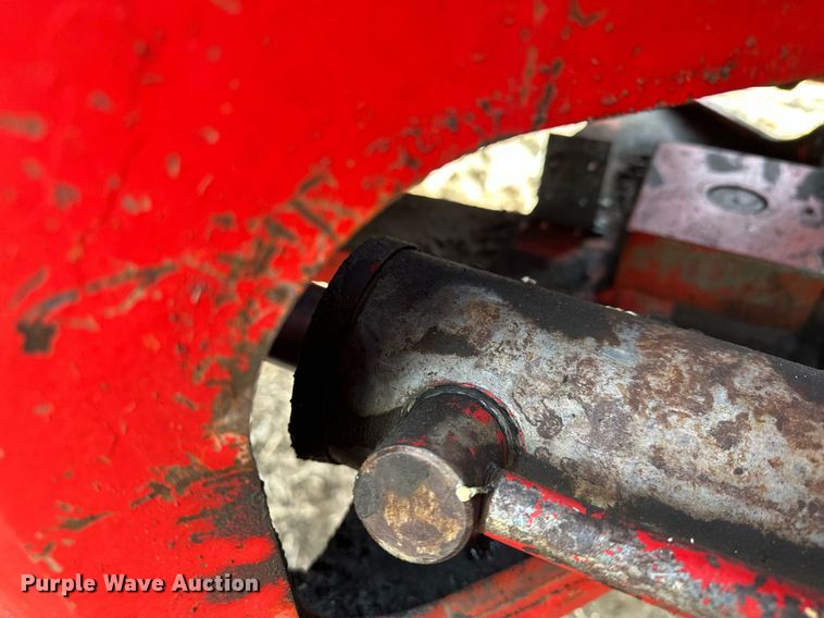 image for item LO9325 1978 Versitile 875  4WD tractor