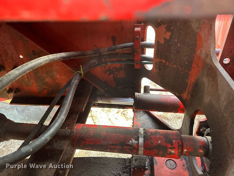 image for item LO9325 1978 Versitile 875  4WD tractor