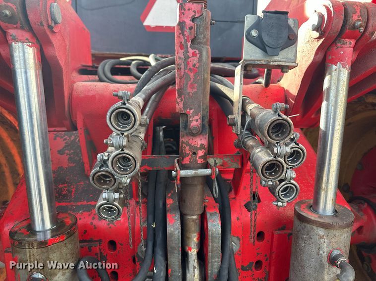 image for item LO9325 1978 Versitile 875  4WD tractor