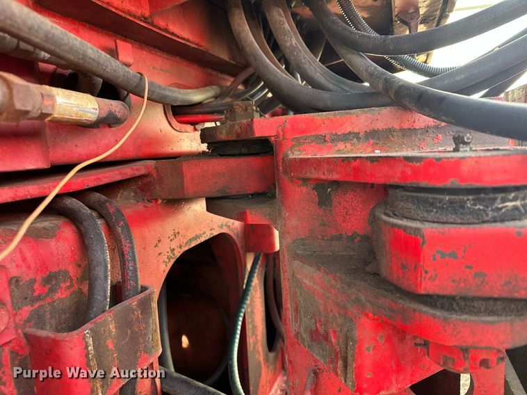 image for item LO9325 1978 Versitile 875  4WD tractor