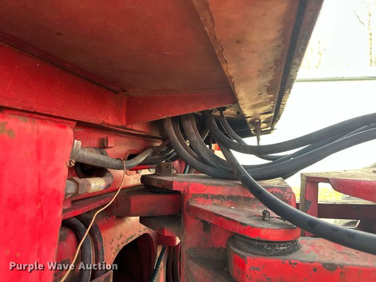 image for item LO9325 1978 Versitile 875  4WD tractor