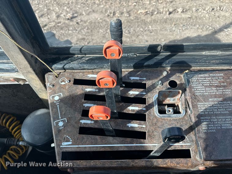 image for item LO9325 1978 Versitile 875  4WD tractor