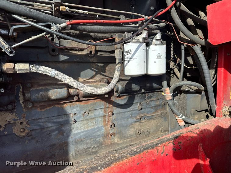 image for item LO9325 1978 Versitile 875  4WD tractor