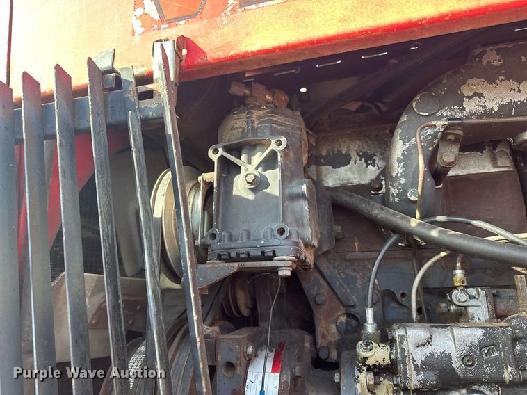 image for item LO9325 1978 Versitile 875  4WD tractor