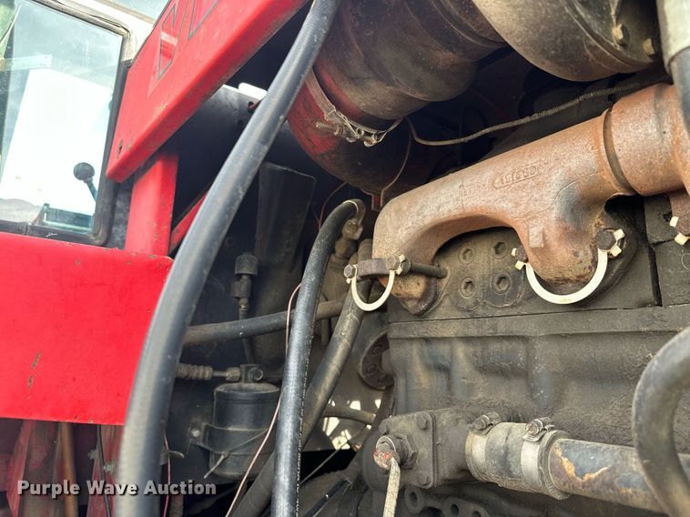 image for item LO9325 1978 Versitile 875  4WD tractor