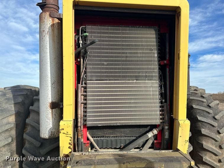 image for item LO9325 1978 Versitile 875  4WD tractor