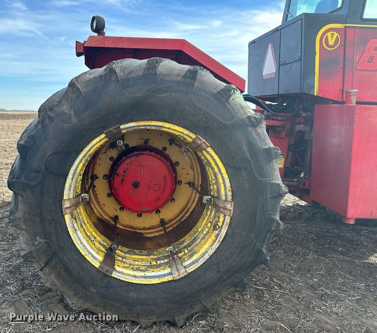 image for item LO9325 1978 Versitile 875  4WD tractor