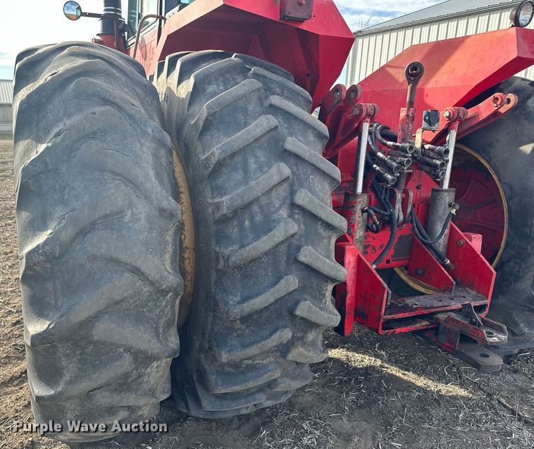 image for item LO9325 1978 Versitile 875  4WD tractor