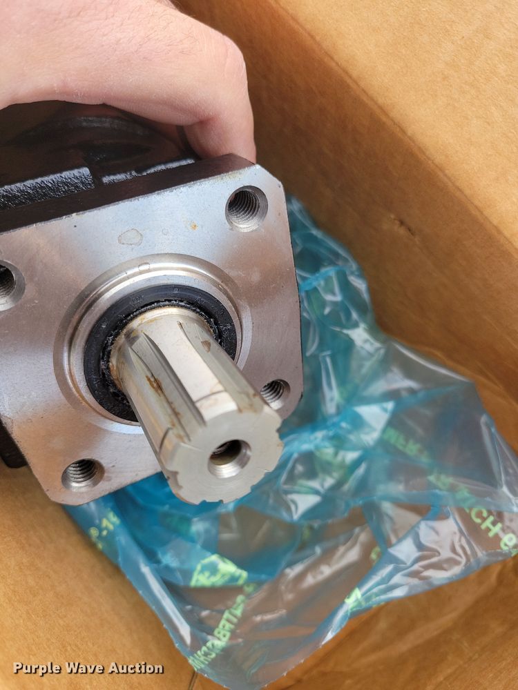 image for item LO9978 Art's Way  header reel parts