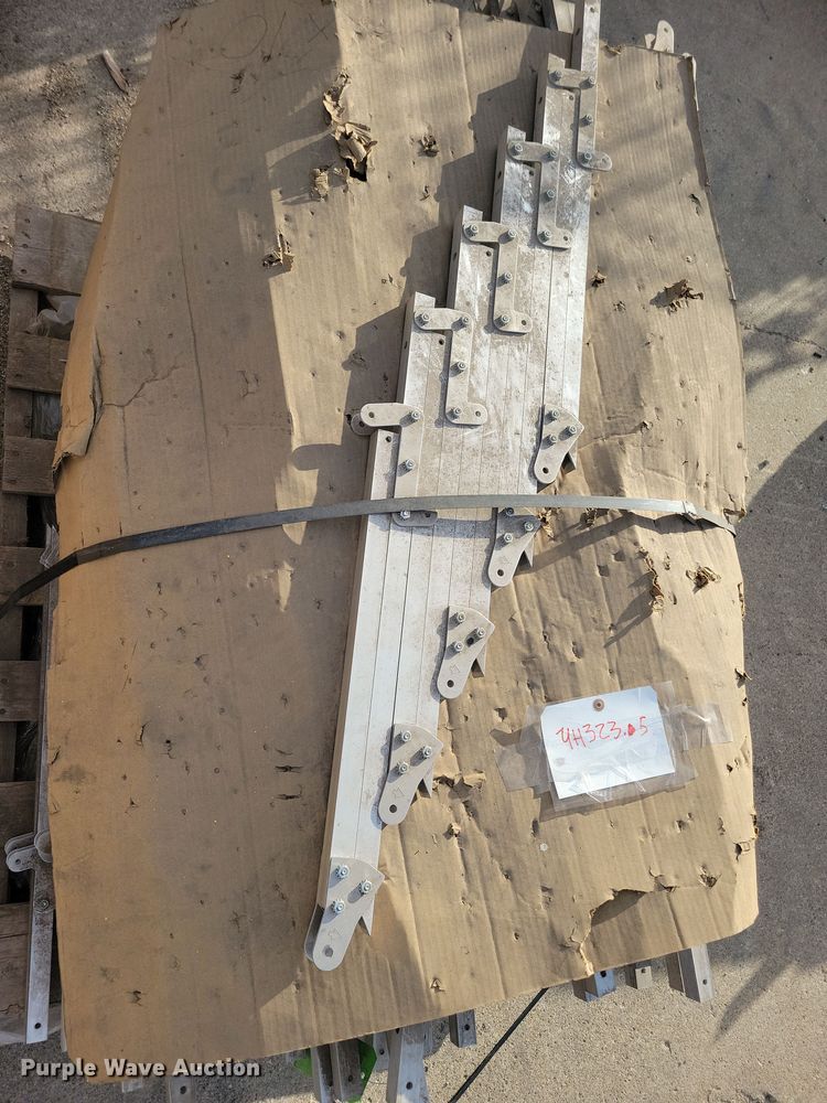 image for item LO9978 Art's Way  header reel parts