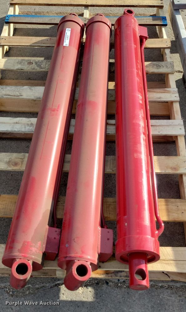 image for item LO9979 (6) Art's Way hydraulic cylinders