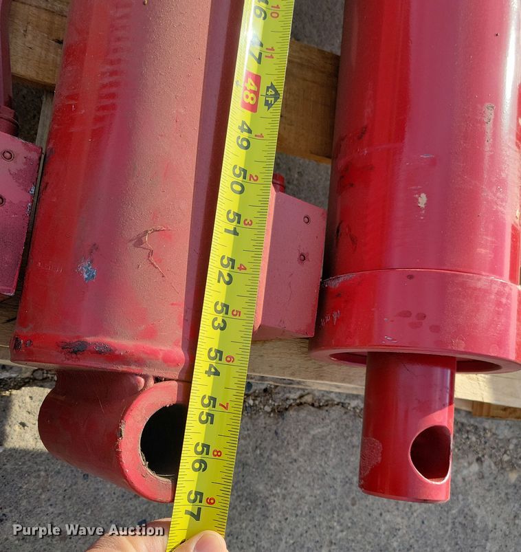 image for item LO9979 (6) Art's Way hydraulic cylinders