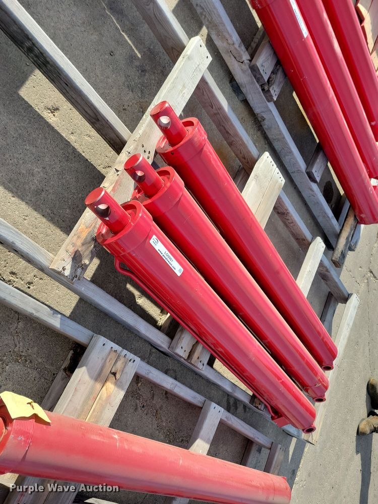 image for item LO9981 (9) Art's Way hydraulic cylinders