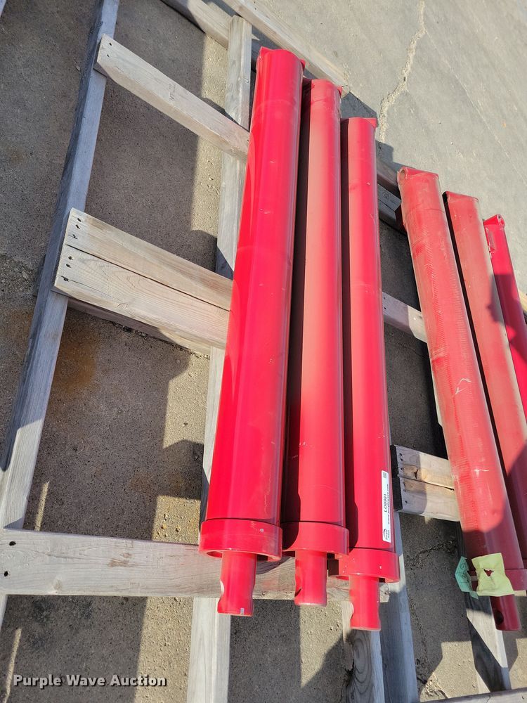 image for item LO9981 (9) Art's Way hydraulic cylinders