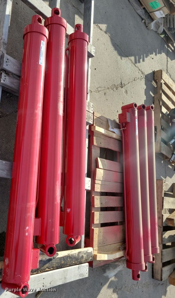 image for item LO9981 (9) Art's Way hydraulic cylinders