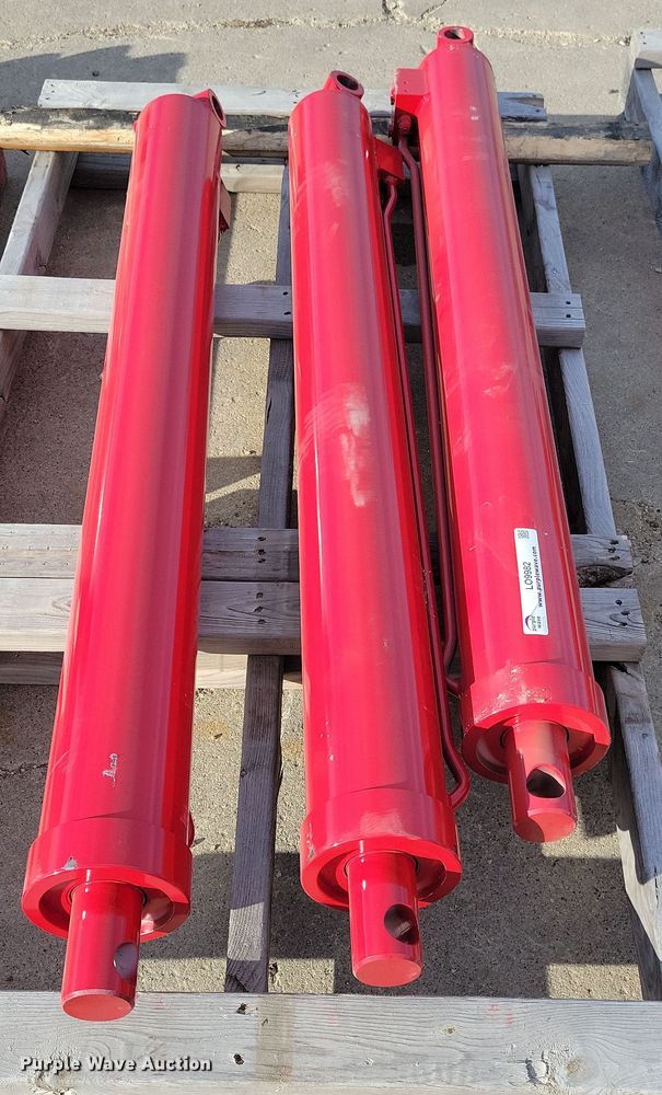 image for item LO9981 (9) Art's Way hydraulic cylinders
