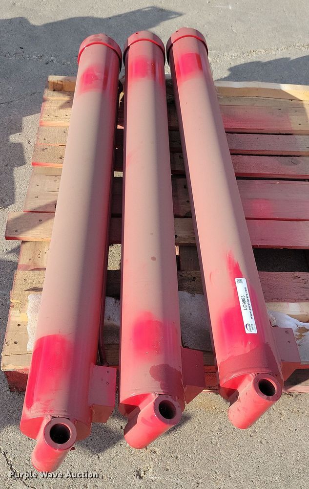 image for item LO9981 (9) Art's Way hydraulic cylinders