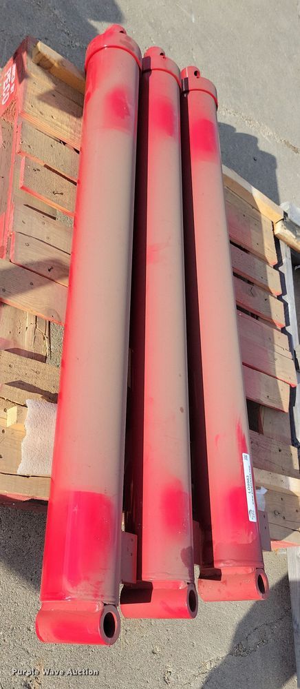 image for item LO9981 (9) Art's Way hydraulic cylinders