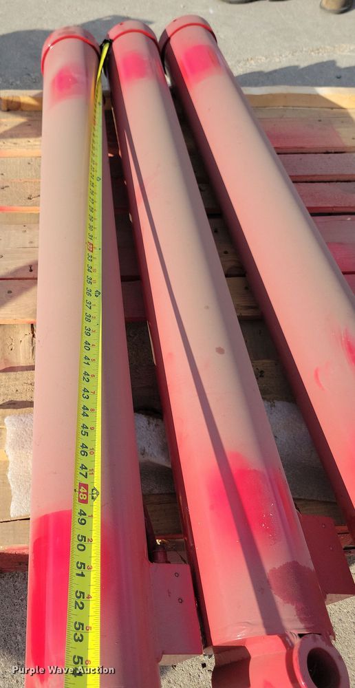 image for item LO9981 (9) Art's Way hydraulic cylinders