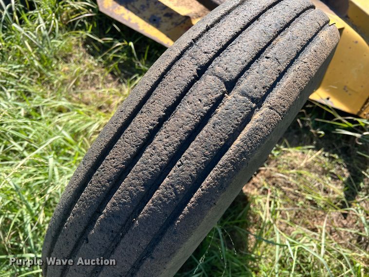 image for item LV9144 Batwing rotary mower