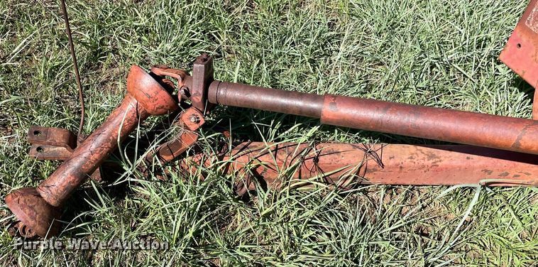 image for item LV9147 International Harvester 440W  small square baler