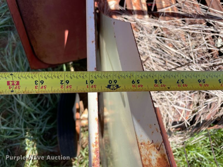 image for item LV9147 International Harvester 440W  small square baler