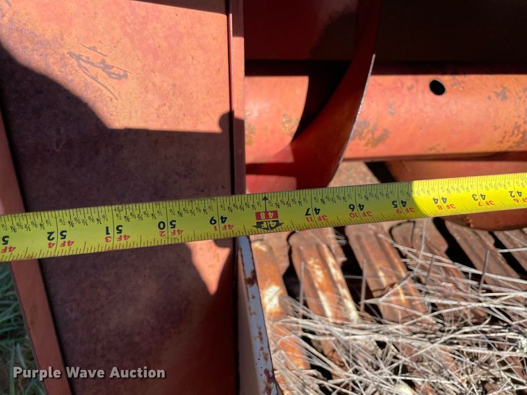 image for item LV9147 International Harvester 440W  small square baler