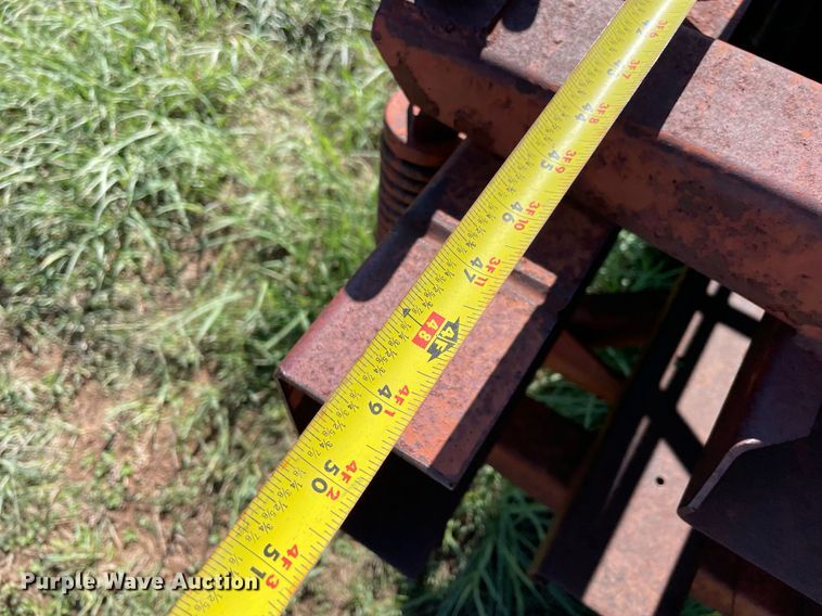 image for item LV9147 International Harvester 440W  small square baler