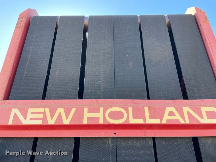 image for item LV9148 New Holland 654  round baler