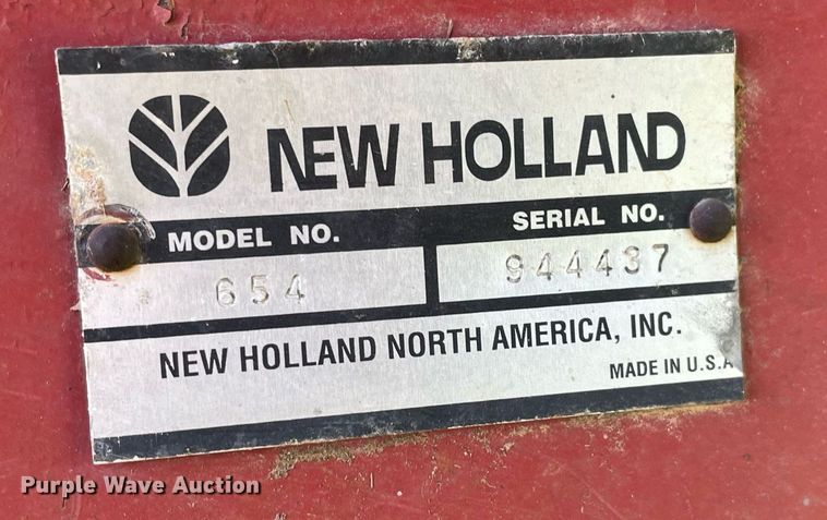 image for item LV9148 New Holland 654  round baler