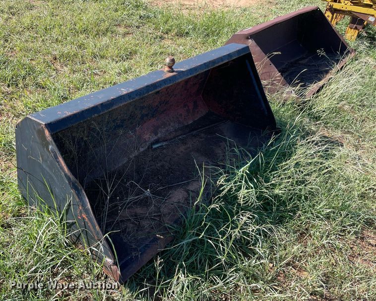 image for item LV9152 Bucket