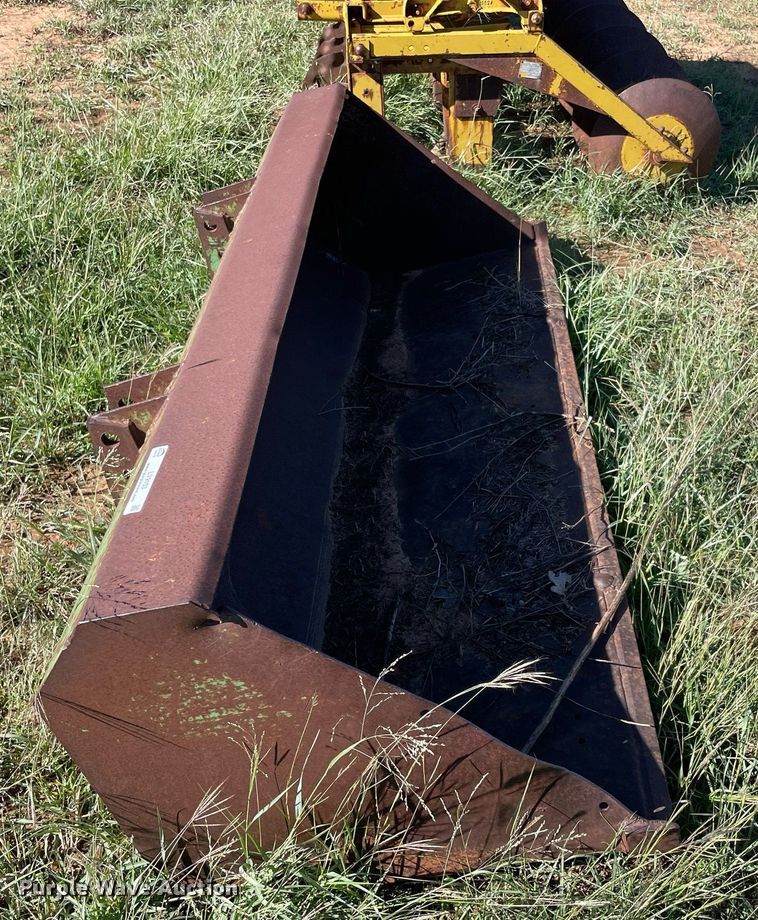 image for item LV9153 Bucket