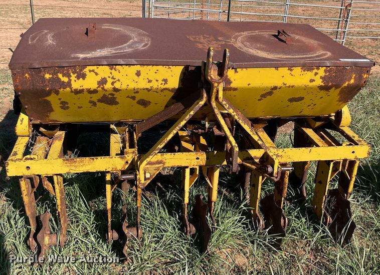 image for item LV9154 Electric Mills PDF5  seeder