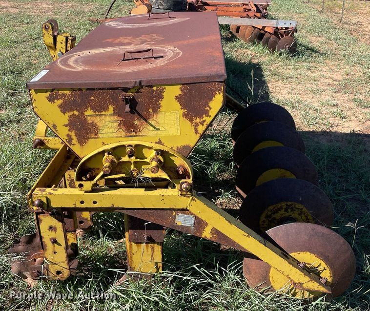 image for item LV9154 Electric Mills PDF5  seeder