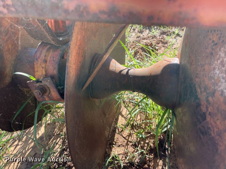 image for item LV9156 Disk