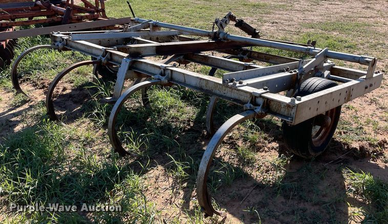 image for item LV9157 Ripper