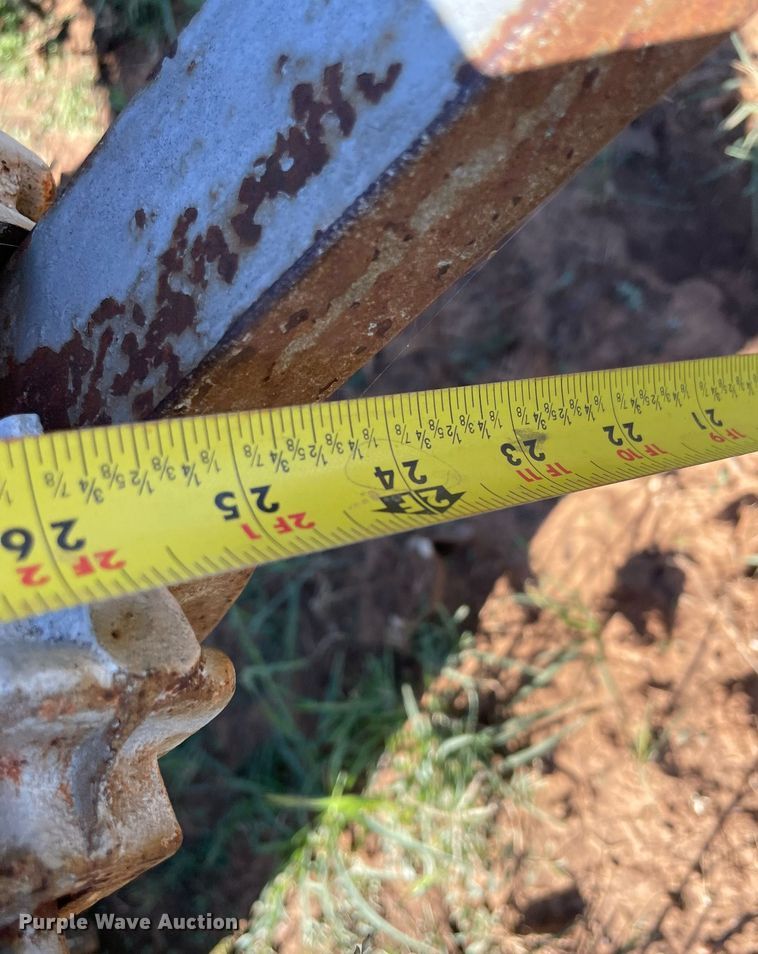 image for item LV9157 Ripper