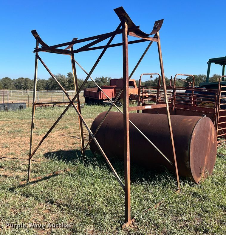 image for item LV9164 Fuel tank