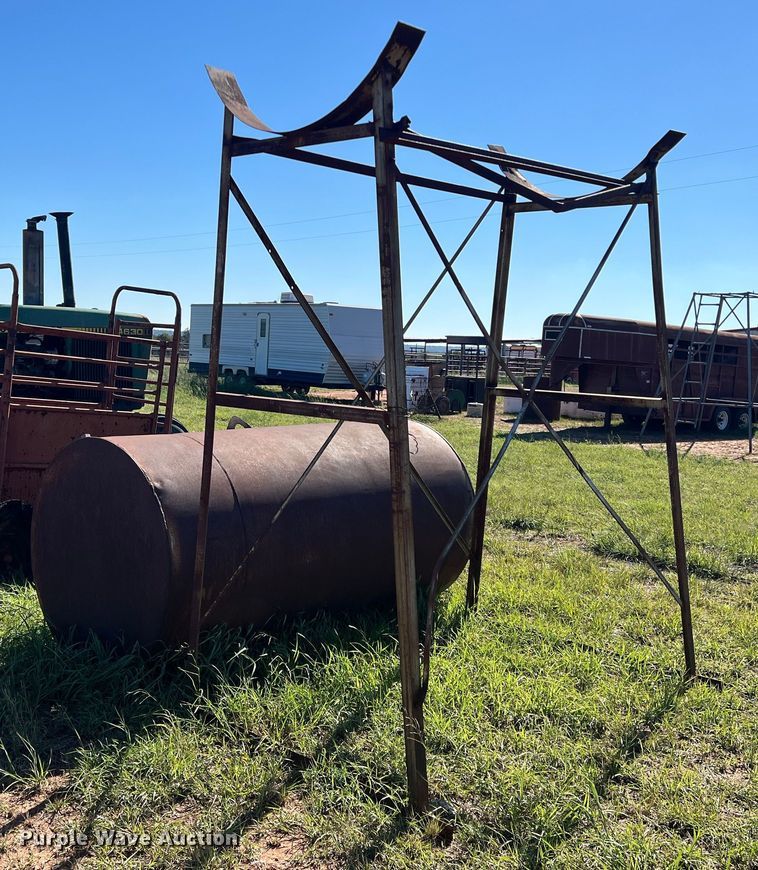 image for item LV9164 Fuel tank