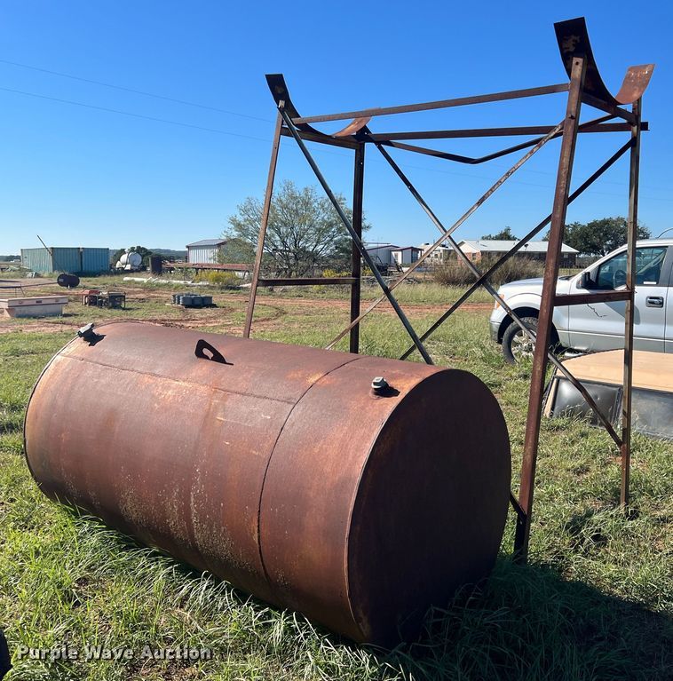 image for item LV9164 Fuel tank