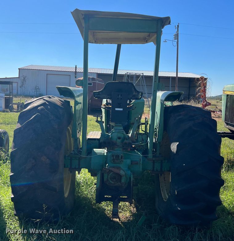 image for item LV9167 1978 John Deere 2640  tractor