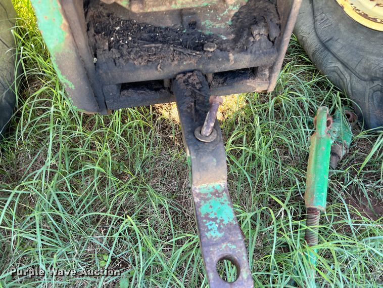 image for item LV9167 1978 John Deere 2640  tractor