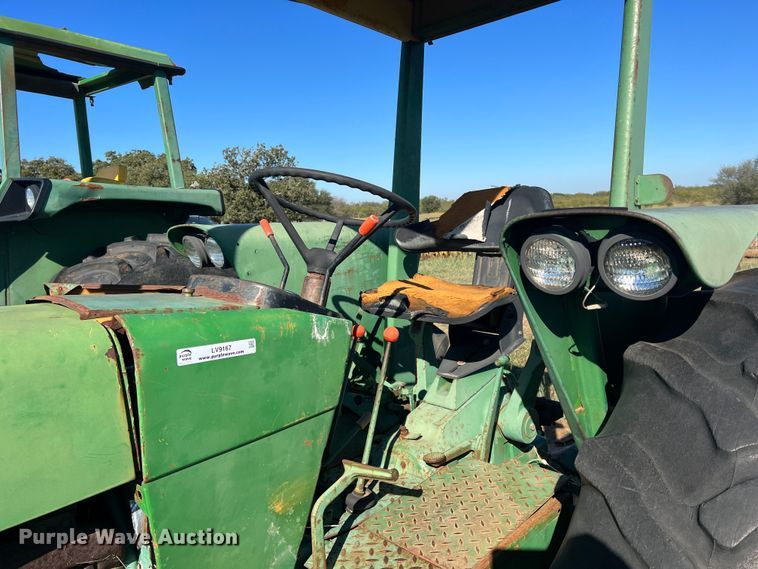 image for item LV9167 1978 John Deere 2640  tractor