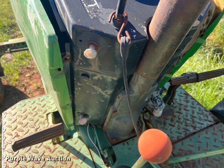 image for item LV9167 1978 John Deere 2640  tractor