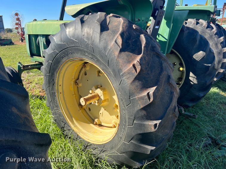 image for item LV9167 1978 John Deere 2640  tractor