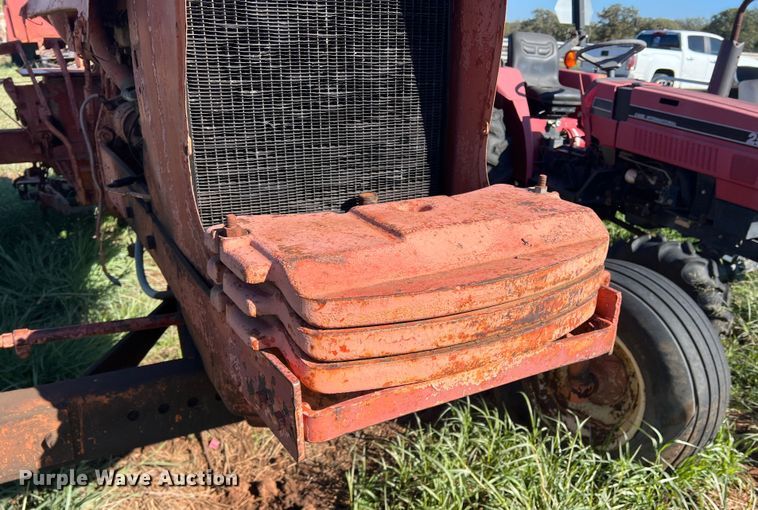 image for item LV9168 Allis Chalmers D19  tractor