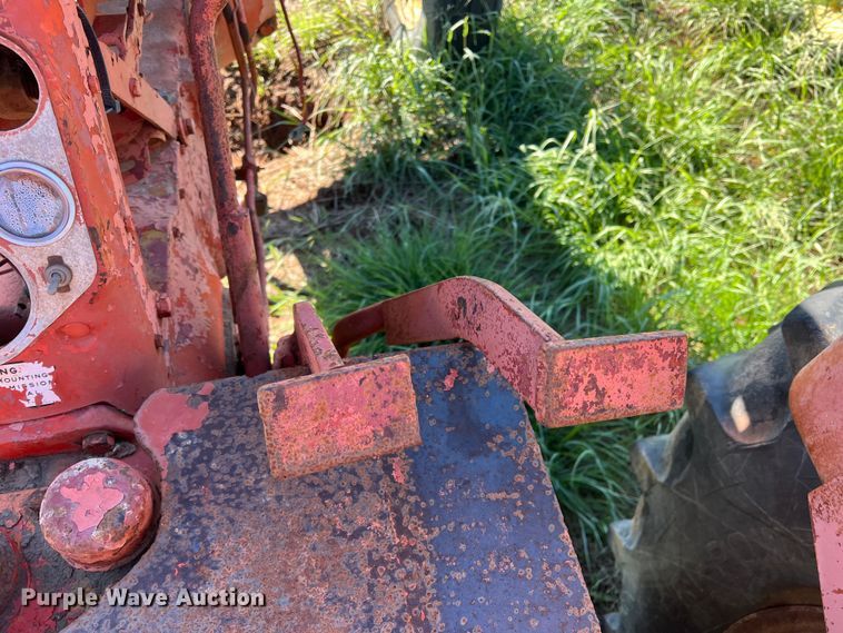 image for item LV9168 Allis Chalmers D19  tractor