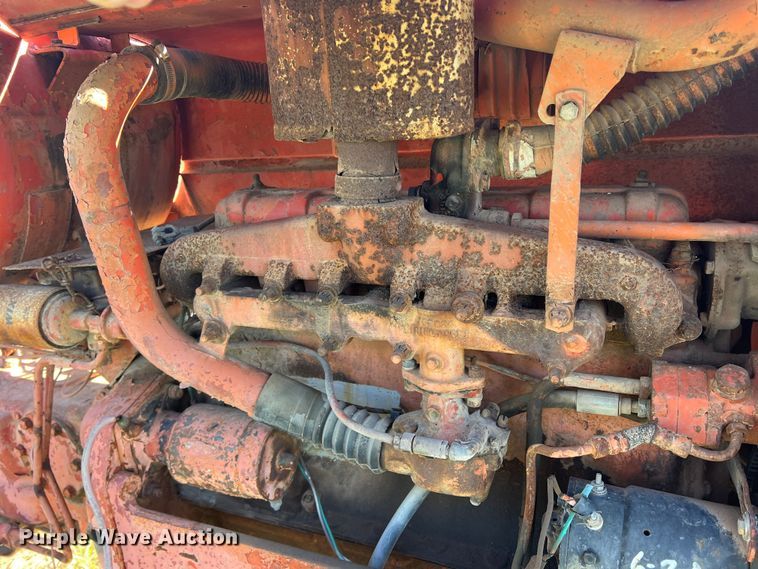 image for item LV9168 Allis Chalmers D19  tractor